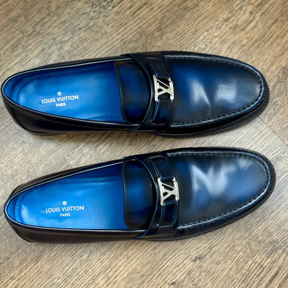 Louis Vuitton Deep Blue Leather Slip-Ons - Picture 3 of 12